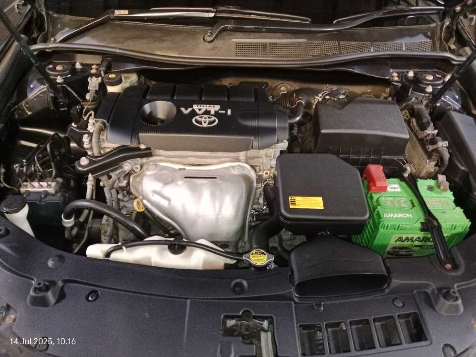 Foto Mobil Bekas Mesin Toyota Camry 2.5 V tahun 2015