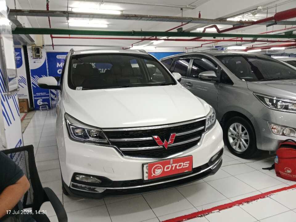 2018 Wuling Cortez 1.8 L Lux Plus - Foto 1 dari 6