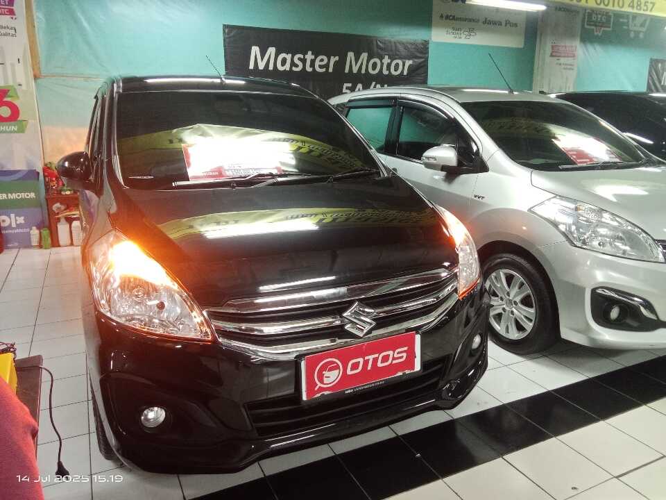2016 Suzuki Ertiga 1.4 GL - Foto 1 dari 6