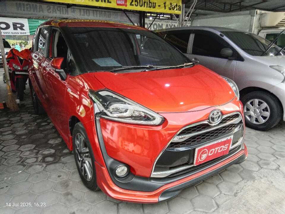2016 Toyota Sienta 1.5 Q - Foto 1 dari 6
