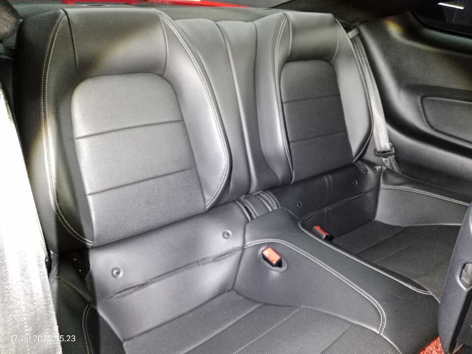 Foto Mobil Bekas Kabin Belakang Ford Mustang 2.3 tahun 2018
