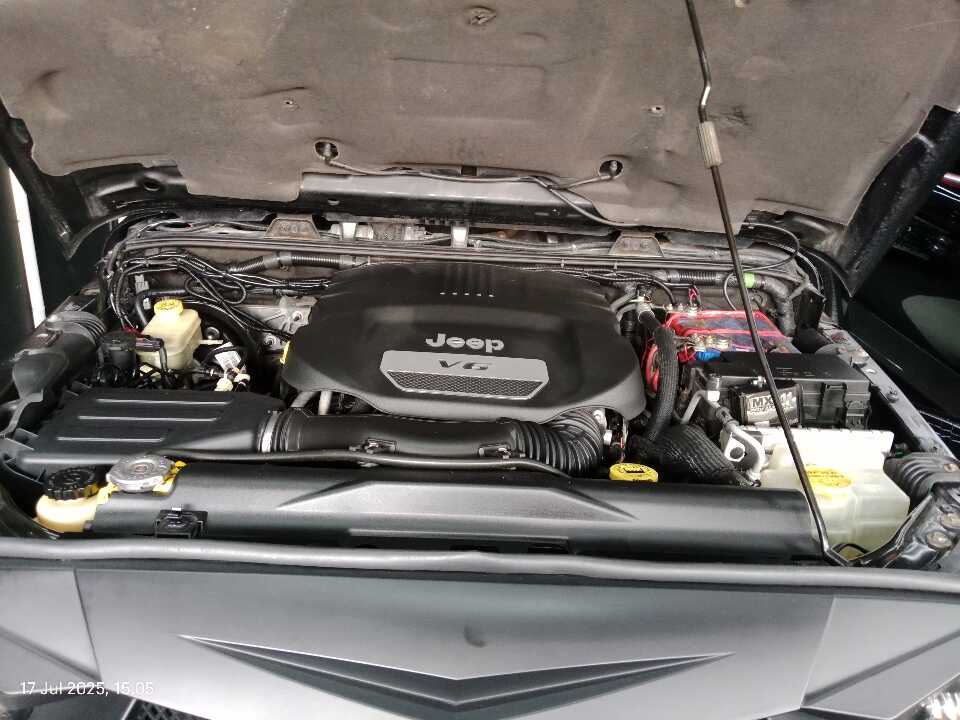 Foto Mobil Bekas Mesin Jeep Wrangler 3.0 tahun 2015