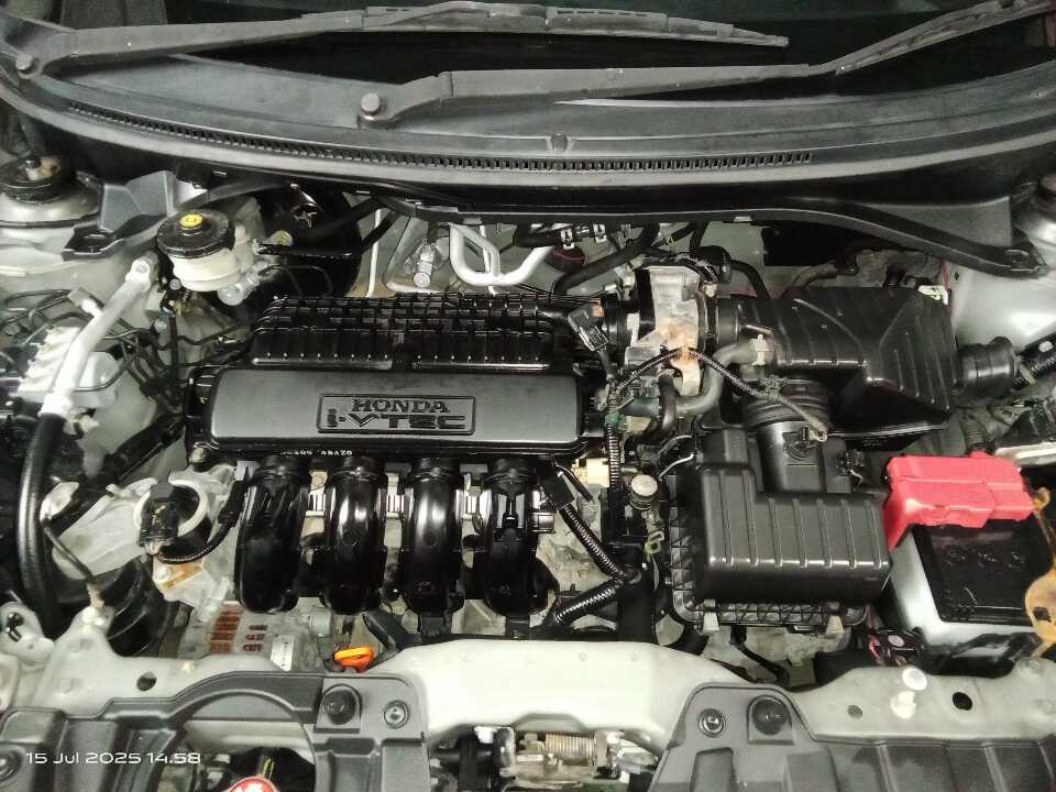 Foto Mobil Bekas Mesin Honda Mobilio 1.5 S tahun 2018