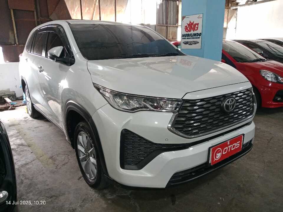 2022 Toyota Kijang Innova 2.0 V - Foto 1 dari 6