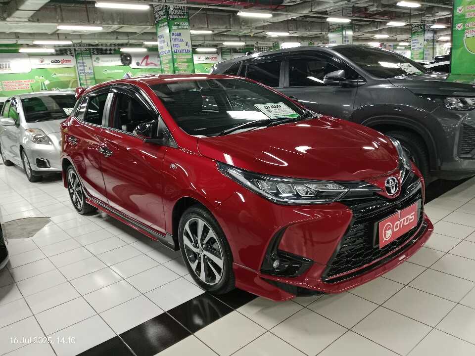 2021 Toyota Yaris 1.5 S - Foto 1 dari 6