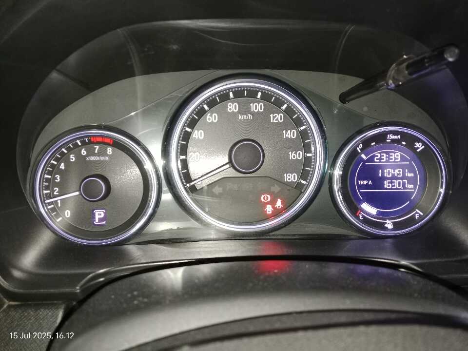 Foto Mobil Bekas Odometer Honda BR-V 1.5 E tahun 2020