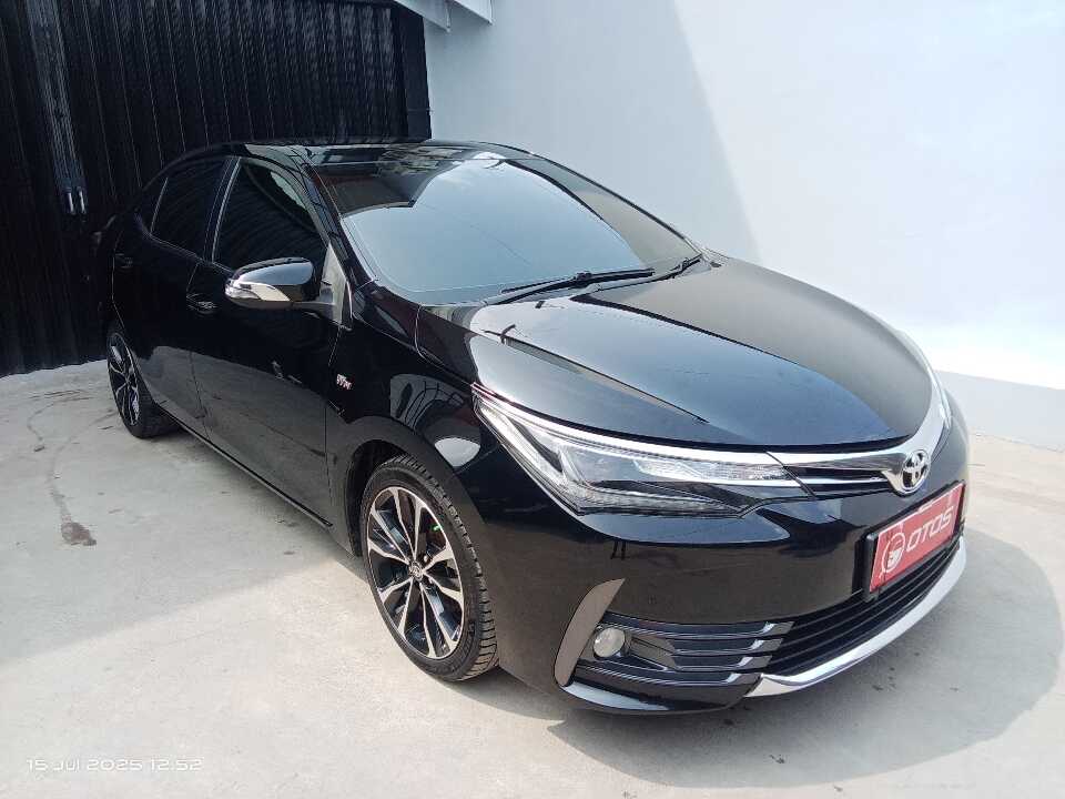 2018 Toyota Corolla Altis 1.8 V - Foto 1 dari 6