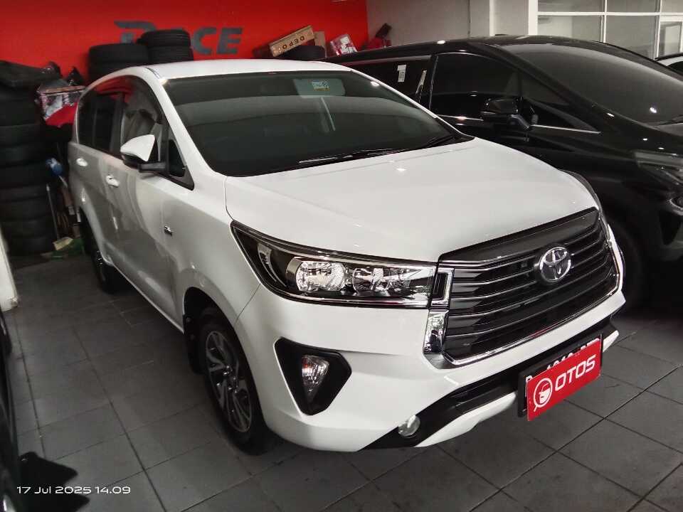 2022 Toyota Kijang Innova 2.0 G - Foto 1 dari 6