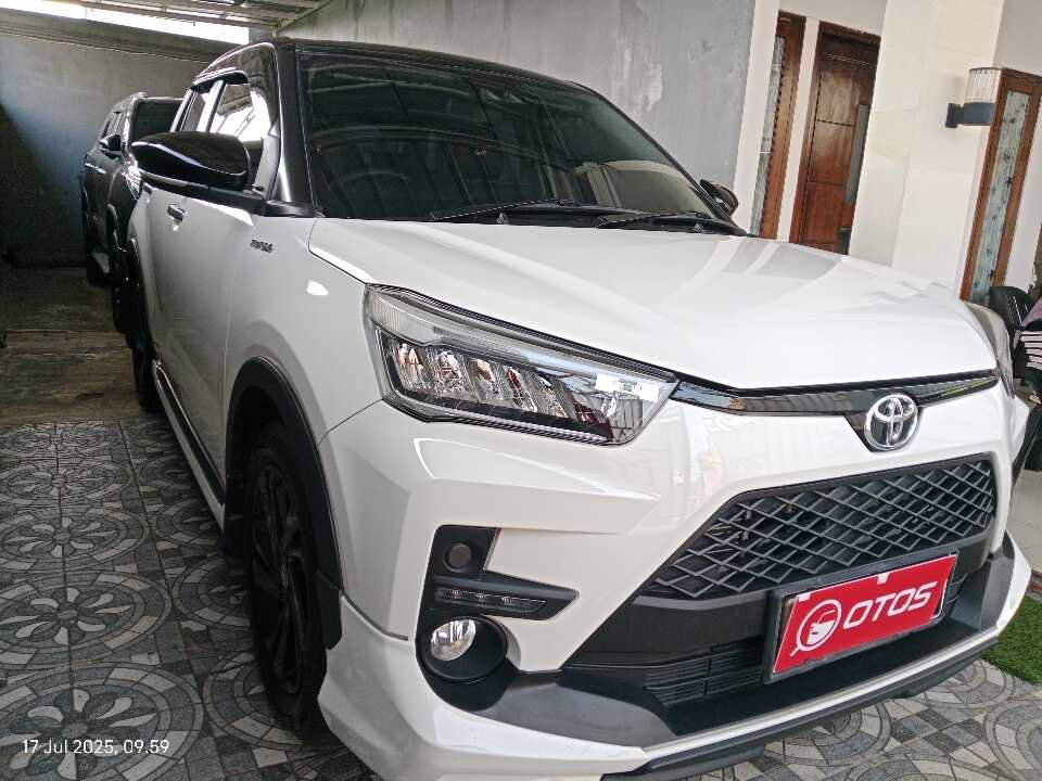 2022 Toyota Raize 1.0 GR Sport - Foto 1 dari 6