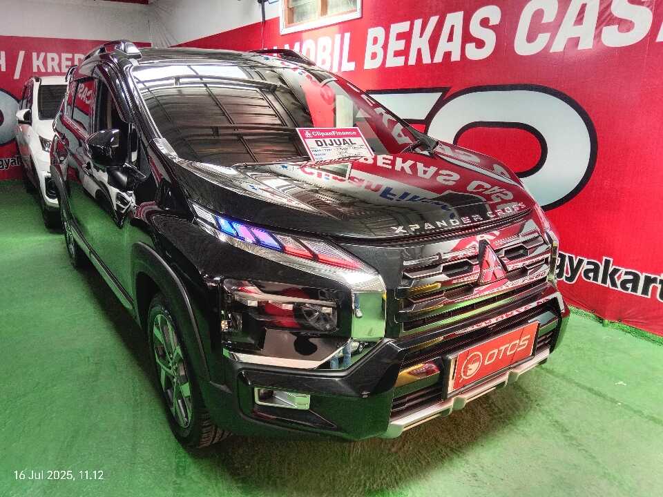 2023 Mitsubishi Xpander 1.5 Cross - Foto 1 dari 6