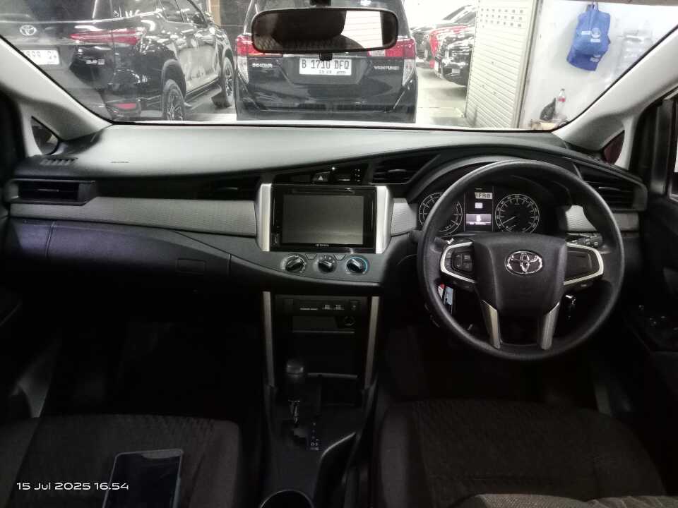 Foto Mobil Bekas Dashboard Toyota Innova 2.0 G tahun 2022