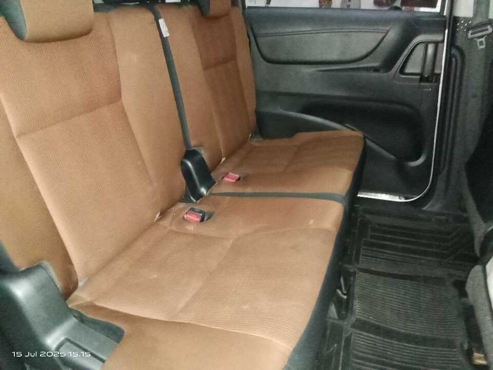 Foto Mobil Bekas Kabin Belakang Toyota Sienta 1.5 V tahun 2016