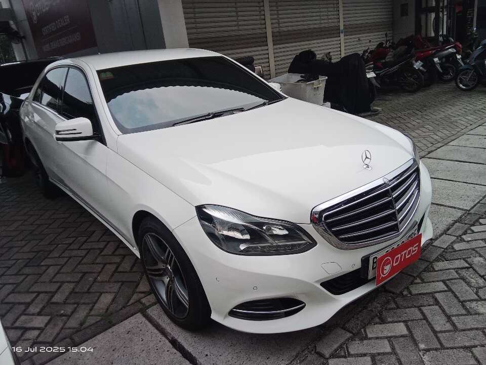 2014 Mercedes-Benz E250 2.1 - Foto 1 dari 6