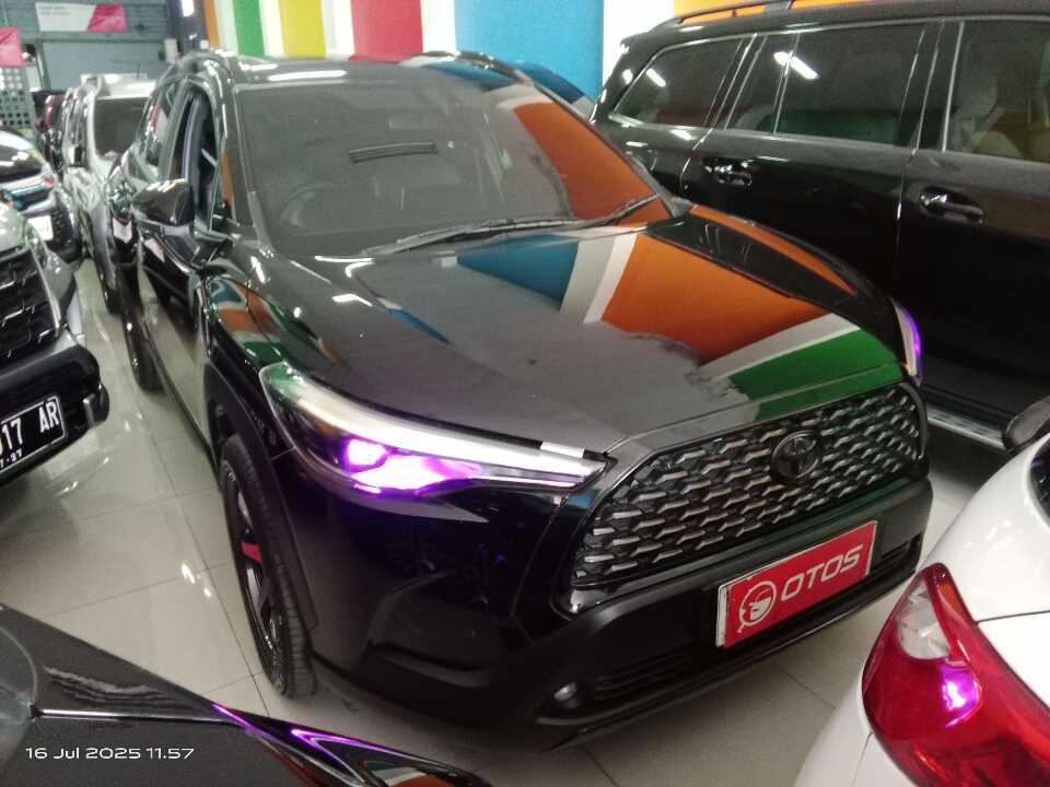 2020 Toyota Corolla Cross 1.8 - Foto 1 dari 6