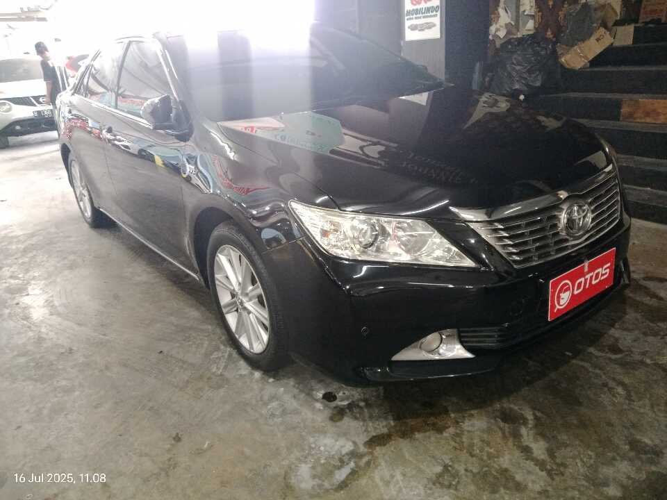 2014 Toyota Camry 2.5 V - Foto 1 dari 6
