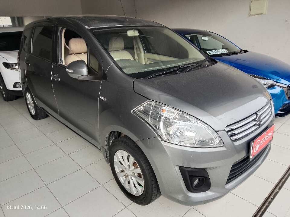 2015 Suzuki Ertiga 1.4 GX - Foto 1 dari 6
