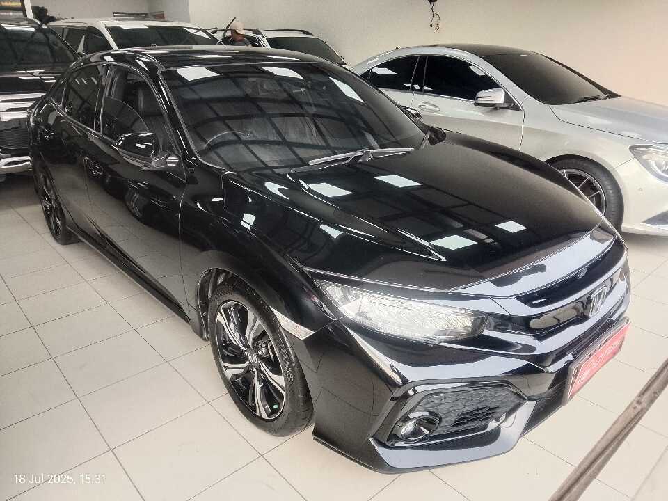 2018 Honda Civic 1.5 E Hatchback - Foto 1 dari 6