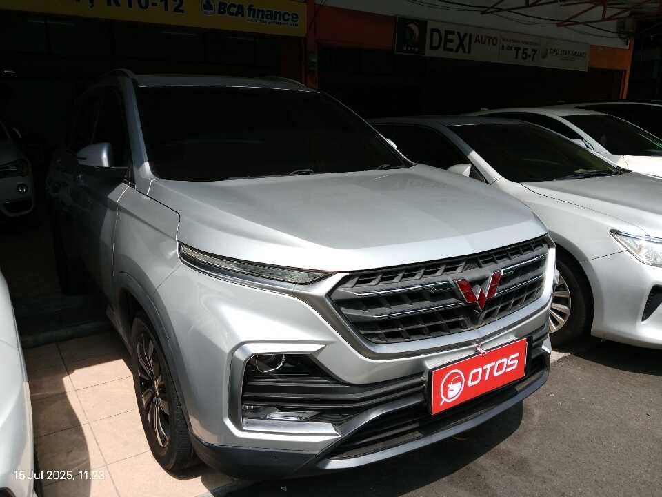 2020 Wuling Almaz 1.5 L T Lux - Foto 1 dari 6