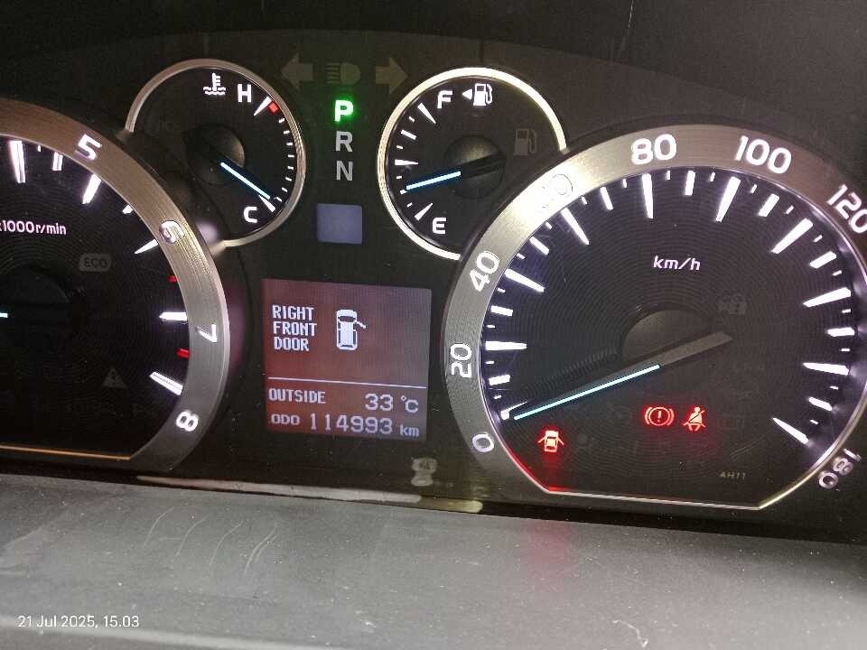 Foto Mobil Bekas Odometer Toyota Alphard 2.4 G tahun 2012