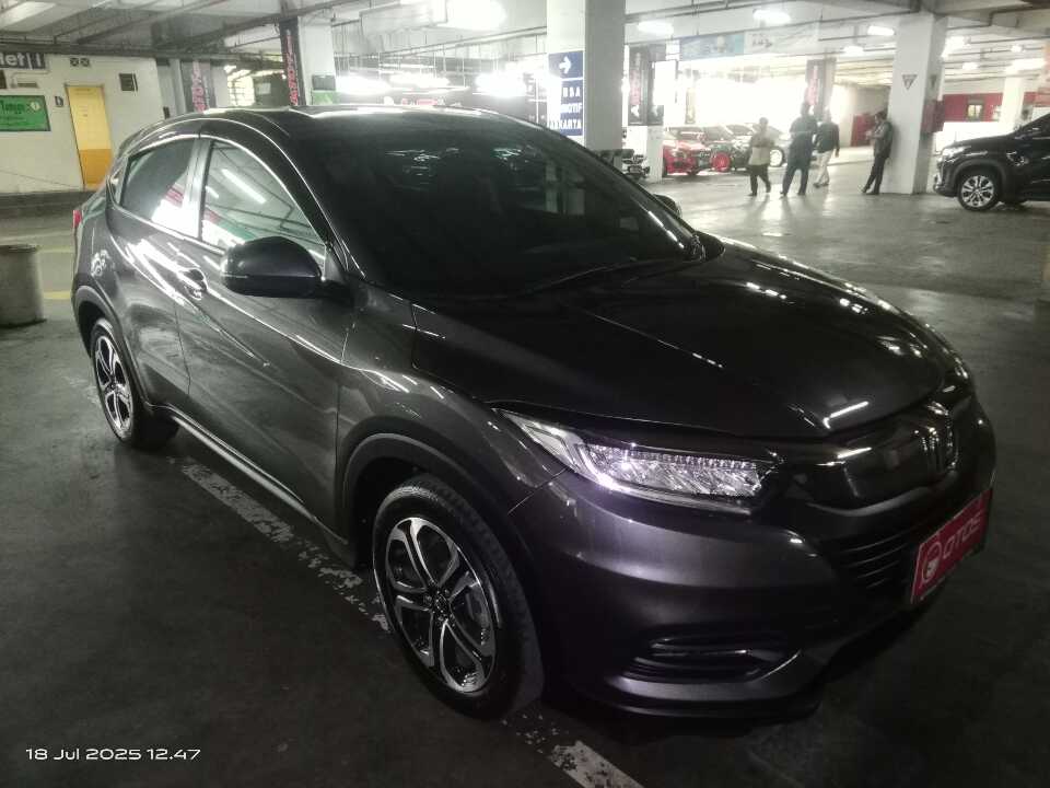 2022 Honda HR-V 1.5 E - Foto 1 dari 6