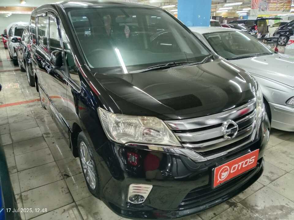 2013 Nissan Serena 2.0 Highway Star - Foto 1 dari 6