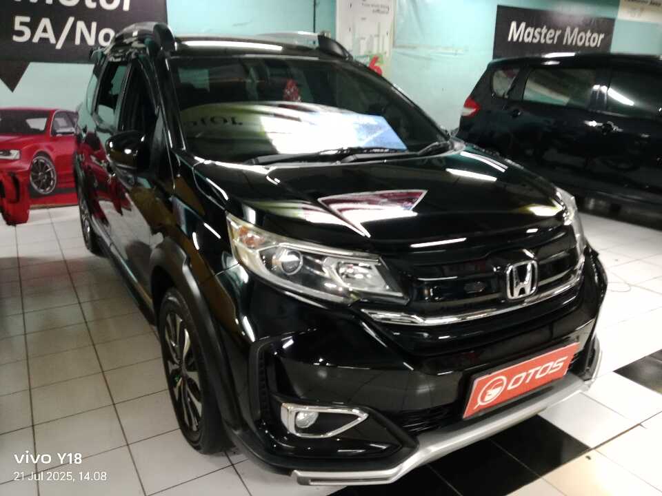 2021 Honda BR-V 1.5 E Prestige - Foto 1 dari 6