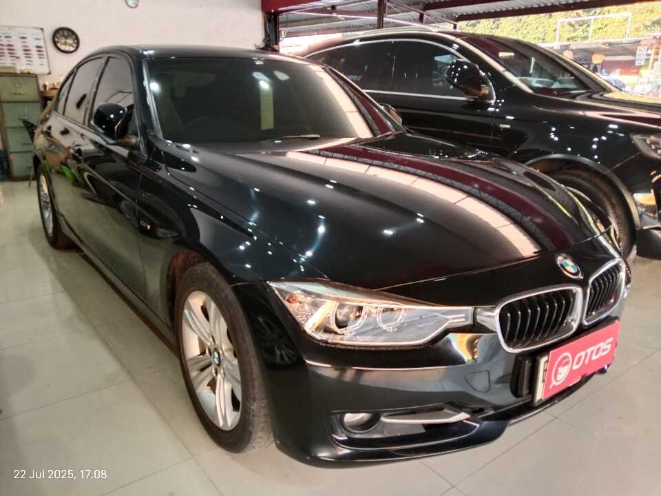 2014 BMW 320i 2.0 N20 - Foto 1 dari 6