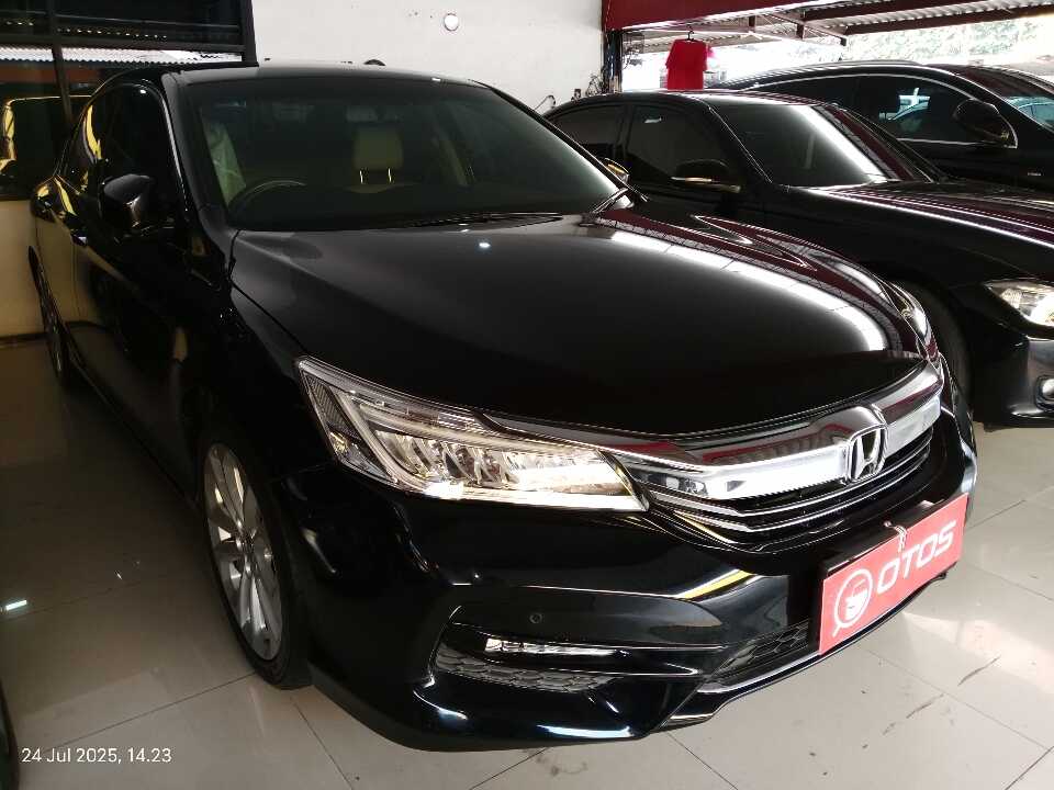 2017 Honda Accord 2.4 VTi-L - Foto 1 dari 6