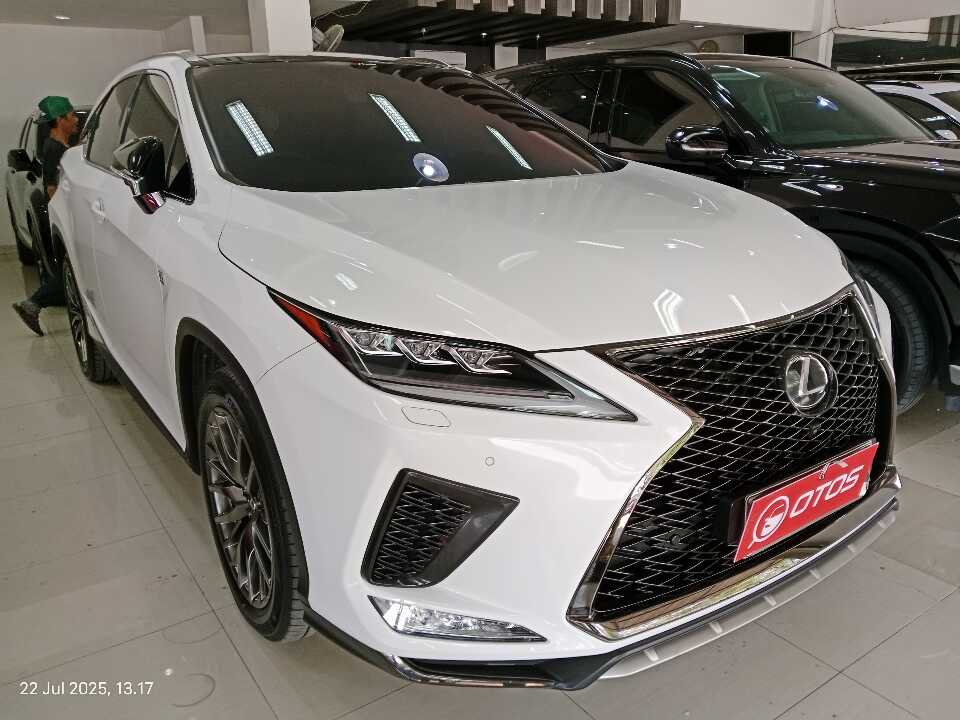 2020 Lexus RX 300 2.0 F-Sport - Foto 1 dari 6