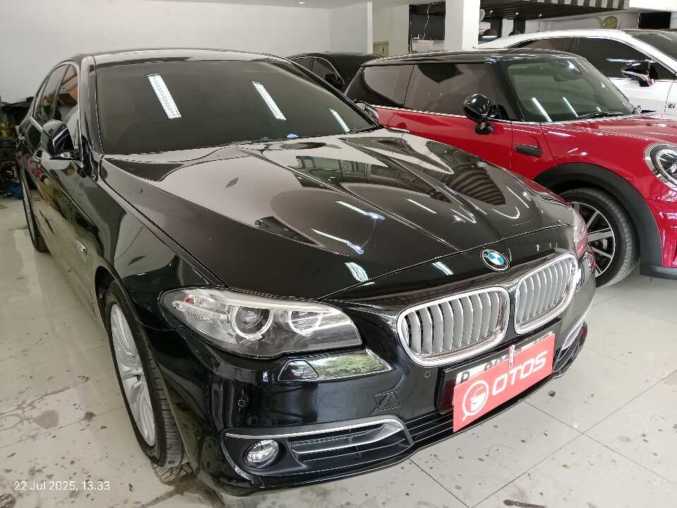 2014 BMW 520i 2.0 - Foto 1 dari 6