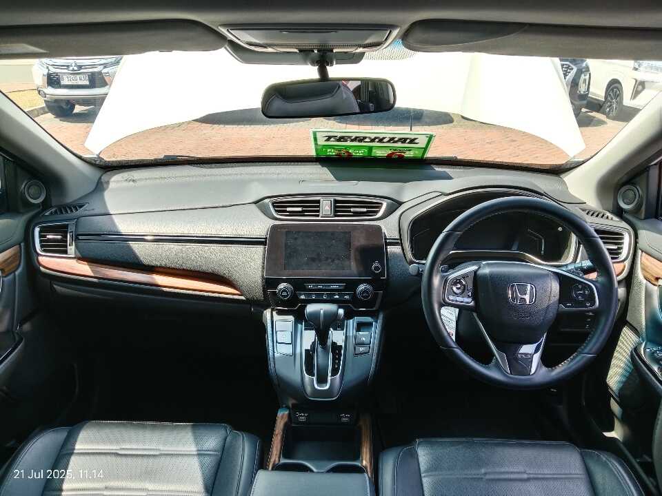 Foto Mobil Bekas Dashboard Honda CR-V 1.5 Prestige tahun 2021
