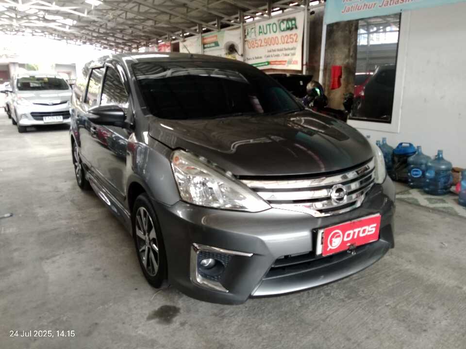 2017 Nissan Grand Livina 1.5 XV - Foto 1 dari 6
