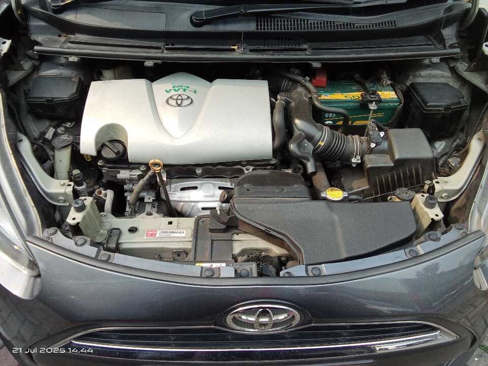 Foto Mobil Bekas Mesin Toyota Sienta 1.5 V tahun 2019