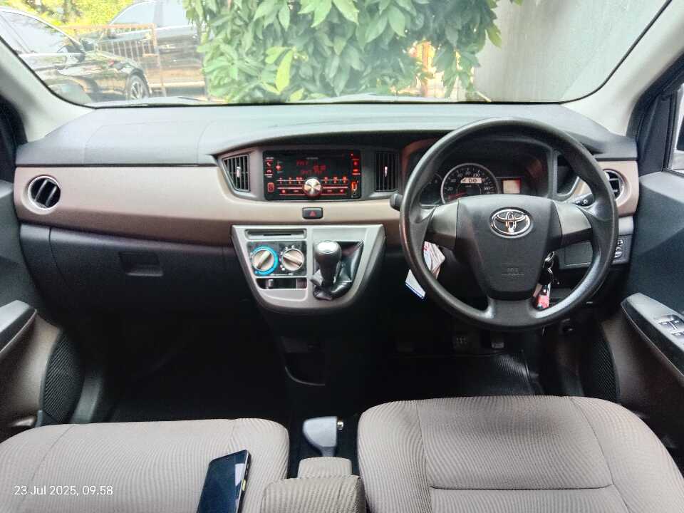 Foto Mobil Bekas Dashboard Toyota Calya 1.2 G tahun 2019