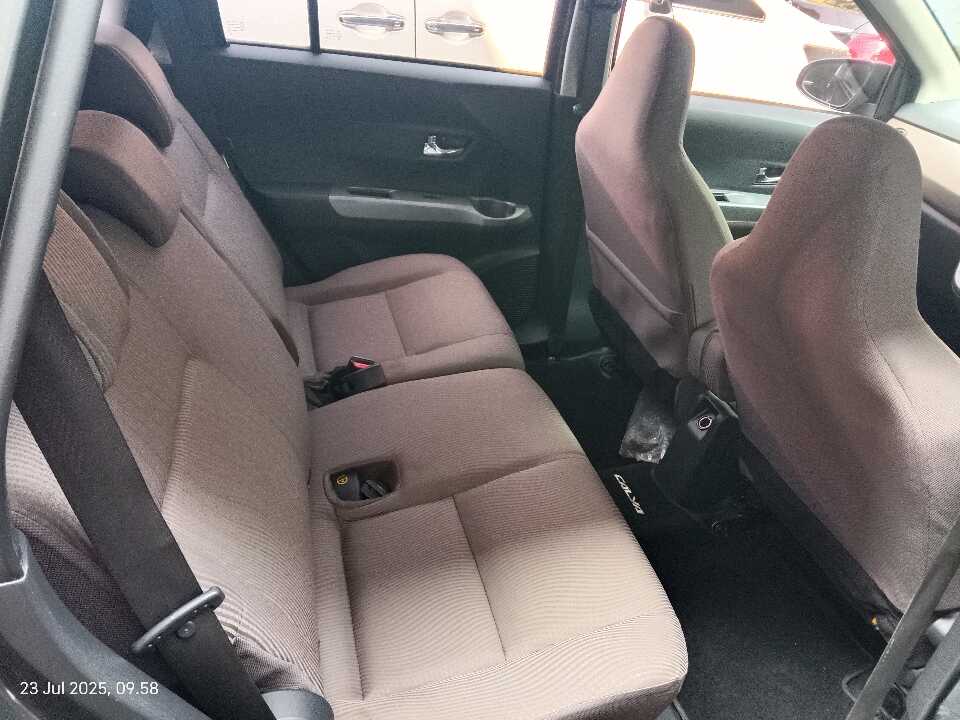 Foto Mobil Bekas Kabin Belakang Toyota Calya 1.2 G tahun 2019