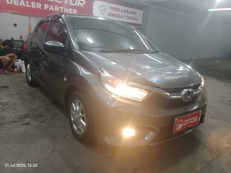 2022 Honda Brio 1.2 Satya E - Foto 1 dari 6