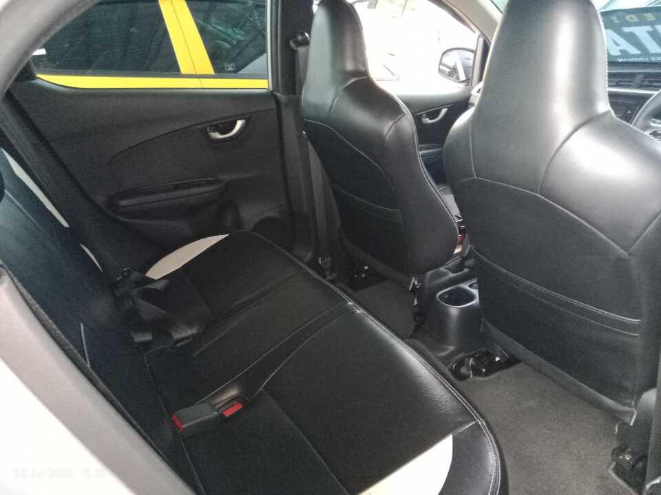 Foto Mobil Bekas Kabin Belakang Honda Brio 1.2 Satya E tahun 2022