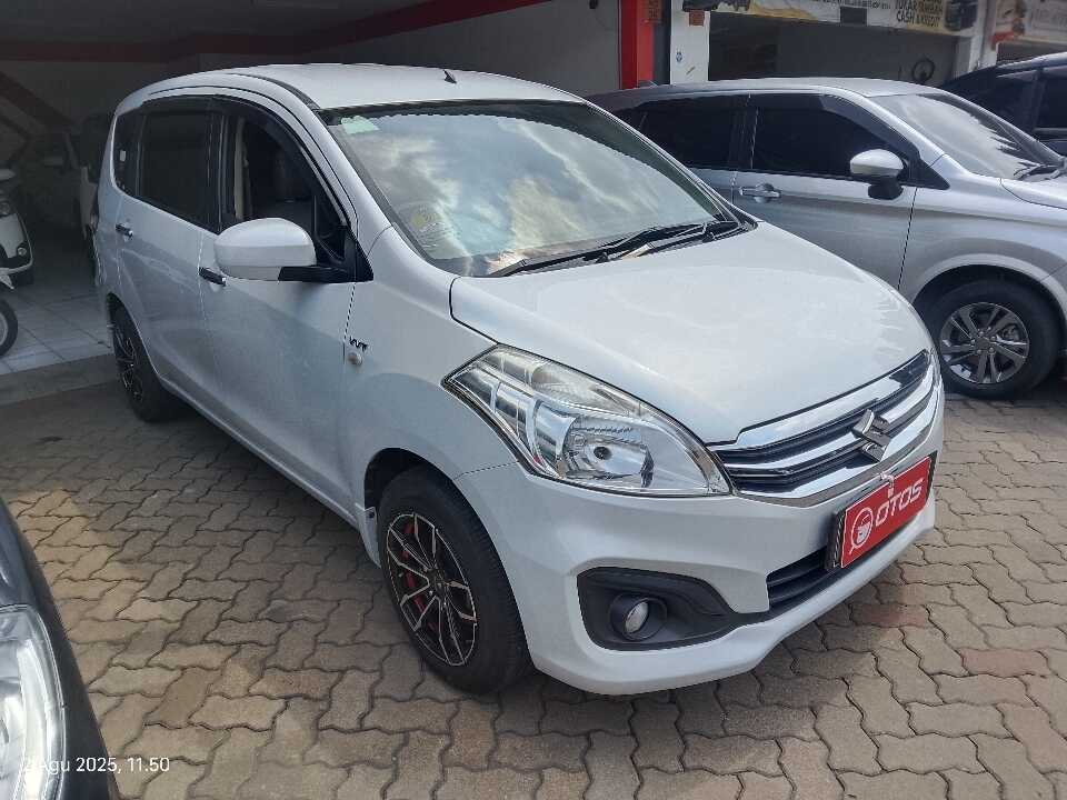 2017 Suzuki Ertiga 1.4 GL - Foto 1 dari 6