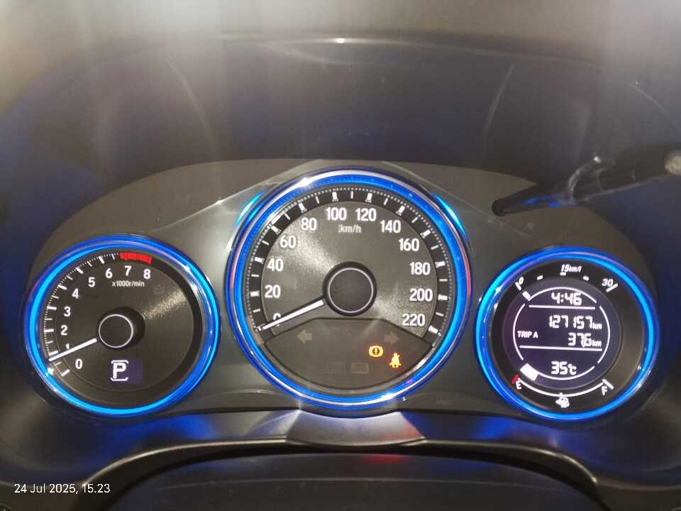 Foto Mobil Bekas Odometer Honda City 1.5 RS tahun 2016