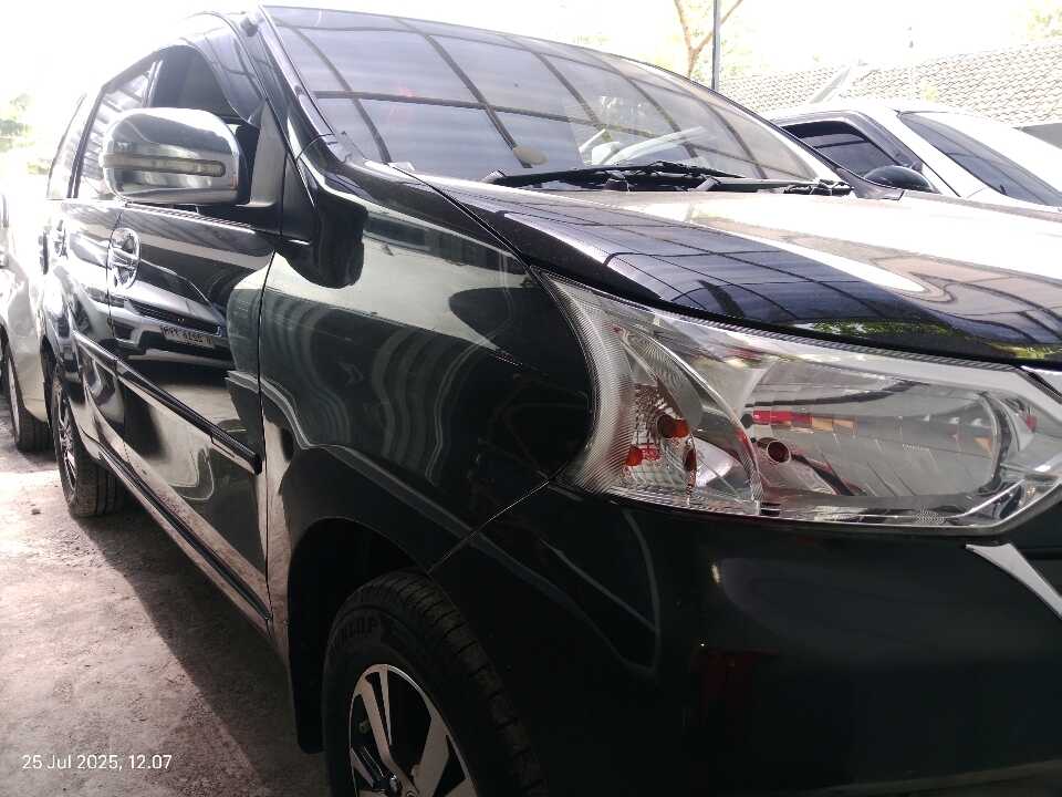 2018 Daihatsu Xenia 1.3 X - Foto 1 dari 6