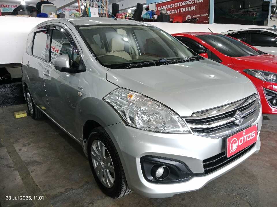 2017 Suzuki Ertiga 1.4 - Foto 1 dari 6