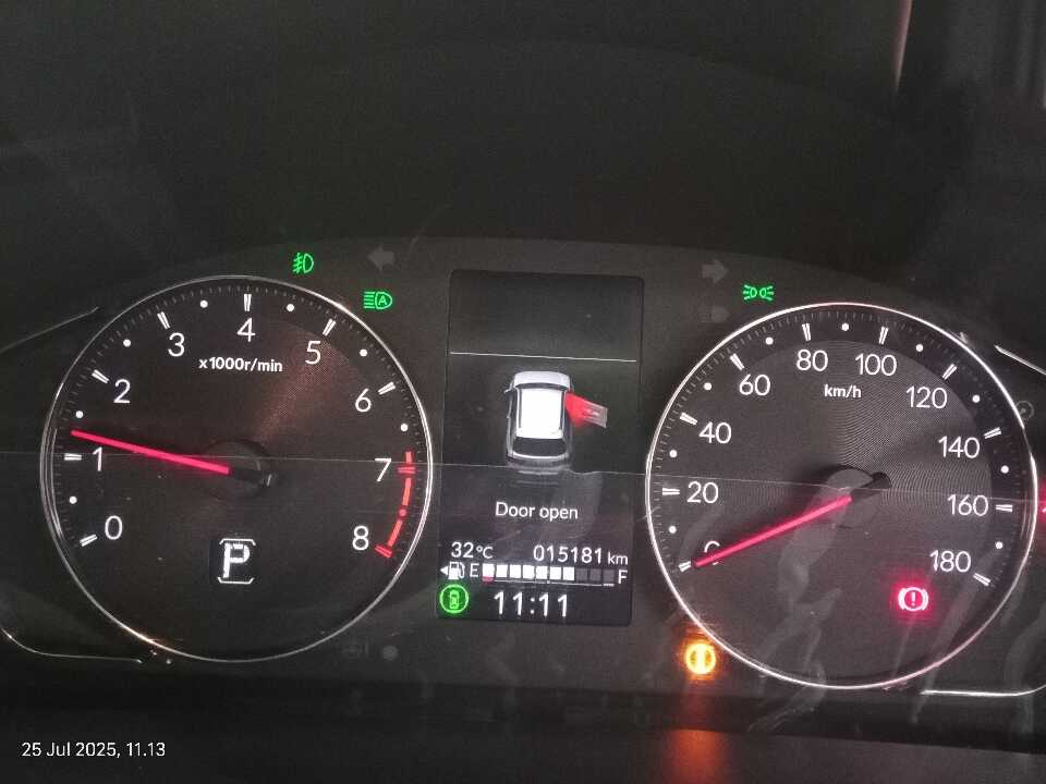 Foto Mobil Bekas Odometer Honda WR-V 1.5 RS tahun 2023