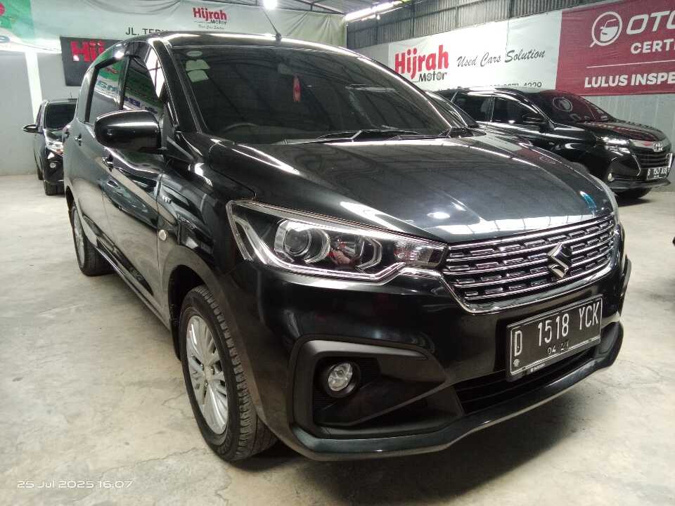 2022 Suzuki Ertiga 1.5 GL - Foto 1 dari 6