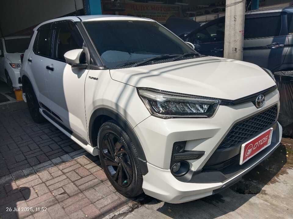 2021 Toyota Raize 1.0 GR Sport - Foto 1 dari 6
