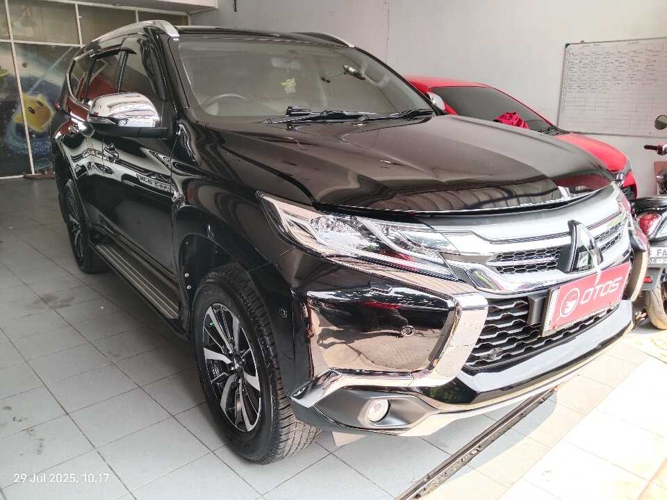 2019 Mitsubishi Pajero Sport 2.4 Dakar Ultimate - Foto 1 dari 6