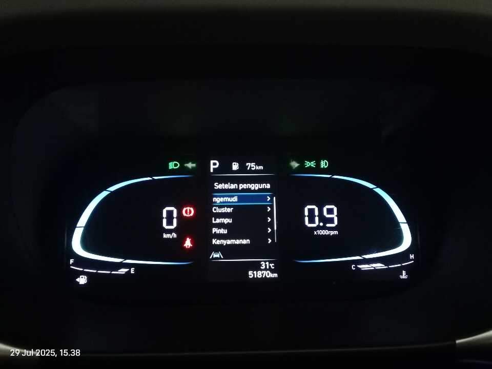 Foto Mobil Bekas Odometer Hyundai Stargazer 1.5 Prime tahun 2022
