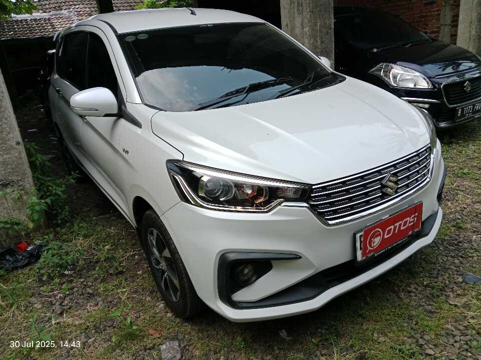2020 Suzuki Ertiga 1.5 GX - Foto 1 dari 6
