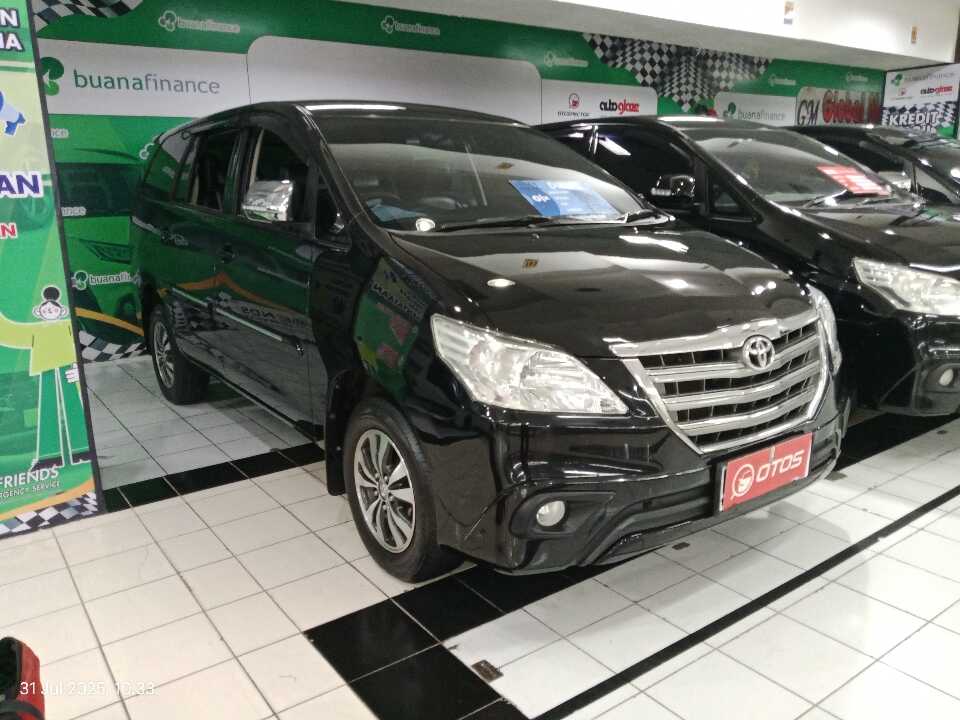 2015 Toyota Kijang Innova 2.5 G - Foto 1 dari 6