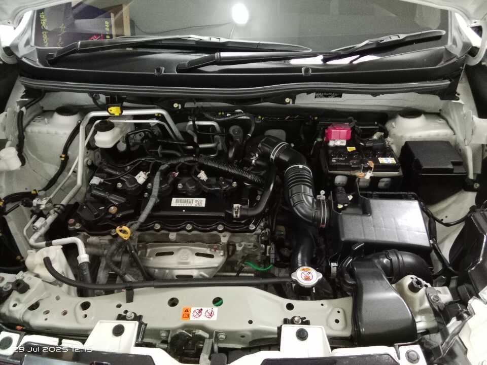 Foto Mobil Bekas Mesin Toyota Veloz 1.5 Q tahun 2023