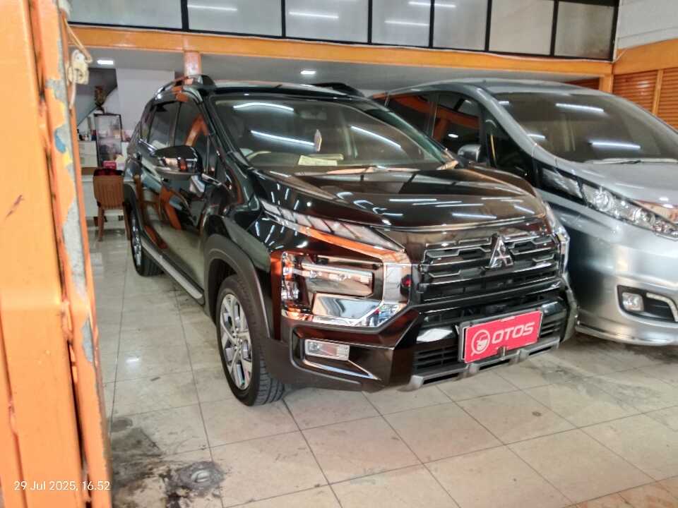 2022 Mitsubishi Xpander 1.5 Cross - Foto 1 dari 6